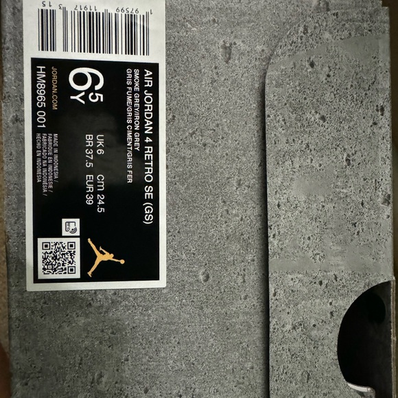 Jordan 4 Wet Cement - Picture 4 of 4